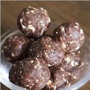 Date Energy Bites