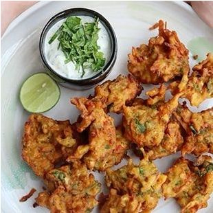 Pakora with Yoghurt Mint Dressing