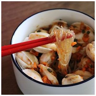 Steamed Clams on Glass Noodles