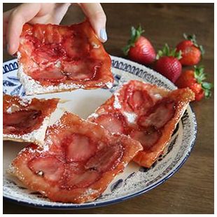 Upside Down Strawberry Puff